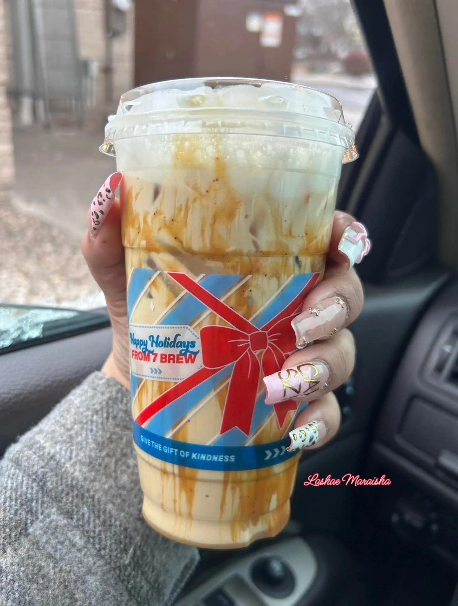 7 Brew fall seasonal drink with pumpkin spice syrup and cinnamon topping